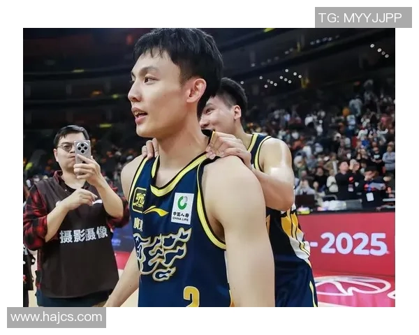 广东宏远对决辽宁本钢徐杰展现篮球风采的精彩较量与战术分析 广东宏远对决辽宁本钢徐杰展现篮球风采的精彩较量与战术分析